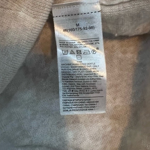 Banana republic oatmeal turtleneck crop sweater size medium - Picture 5 of 5